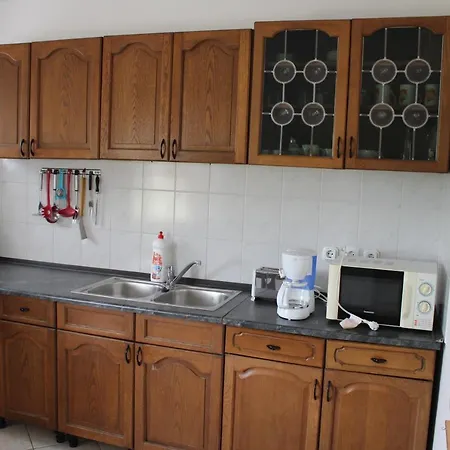 Csaba Apartmanhaz *